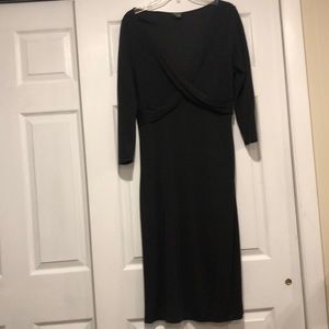 ✨ANN TAYLOR Charcoal Gray V Neckline MIDI Dress Size 10